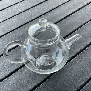 YAMA Glass Blooming Teapot w/ Infuser 32. oz. Hand-blown Borosilicate Glass
